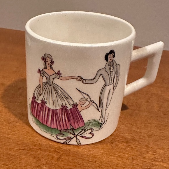Vintage Small Cup And Saucer Made In Italy Dancing Couple With Cupid & Arrow - Picture 7 of 11
